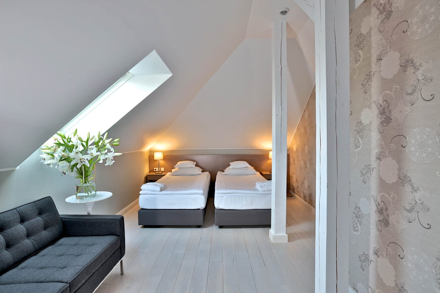 Hotel 4